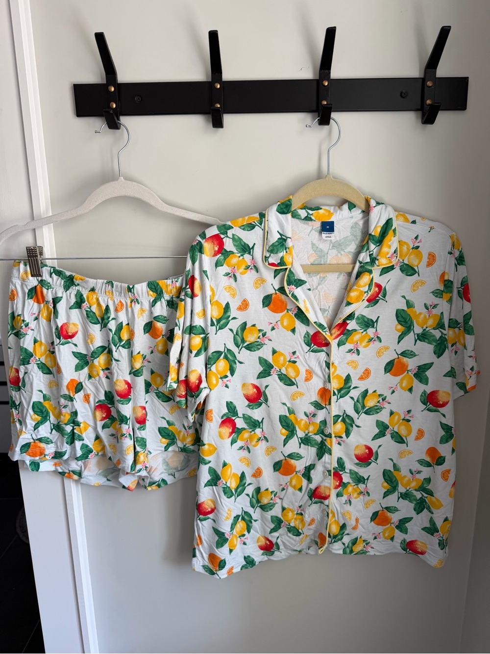 Old Navy White Short Pajama Set with Yellow & Green Citrus Print
